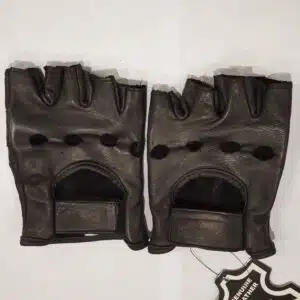 fingerless gloves